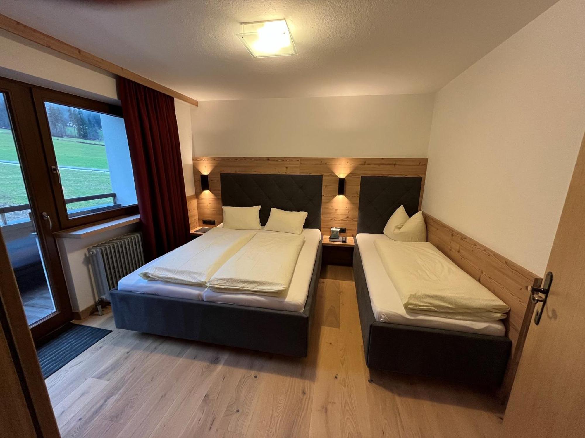 Appartement Gaestehaus Aloisia Hippach Exteriör bild
