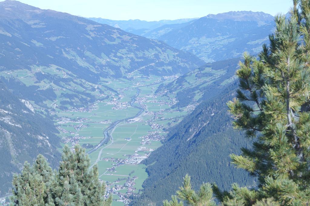 Appartement Gaestehaus Aloisia Hippach Exteriör bild