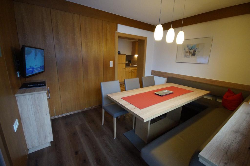 Appartement Gaestehaus Aloisia Hippach Exteriör bild
