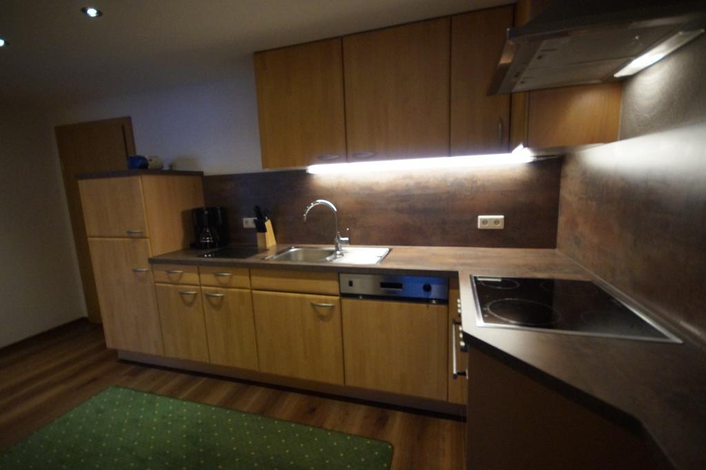 Appartement Gaestehaus Aloisia Hippach Exteriör bild