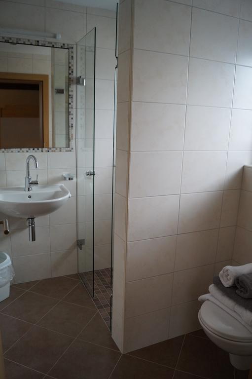 Appartement Gaestehaus Aloisia Hippach Exteriör bild