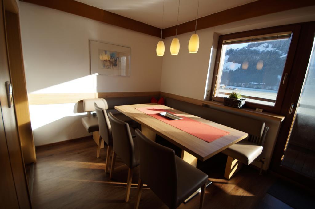 Appartement Gaestehaus Aloisia Hippach Exteriör bild