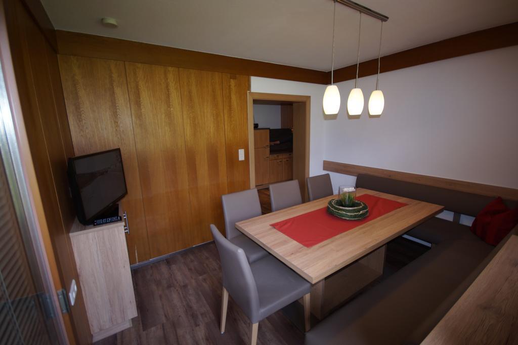 Appartement Gaestehaus Aloisia Hippach Exteriör bild